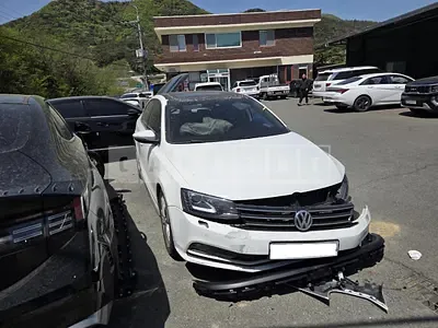 Photo 1 of 11: 2016 Volkswagen Jetta 2.0 TDI BMT Premium, VIN WVWZZZ16ZGM021057 — Korean insurance auction