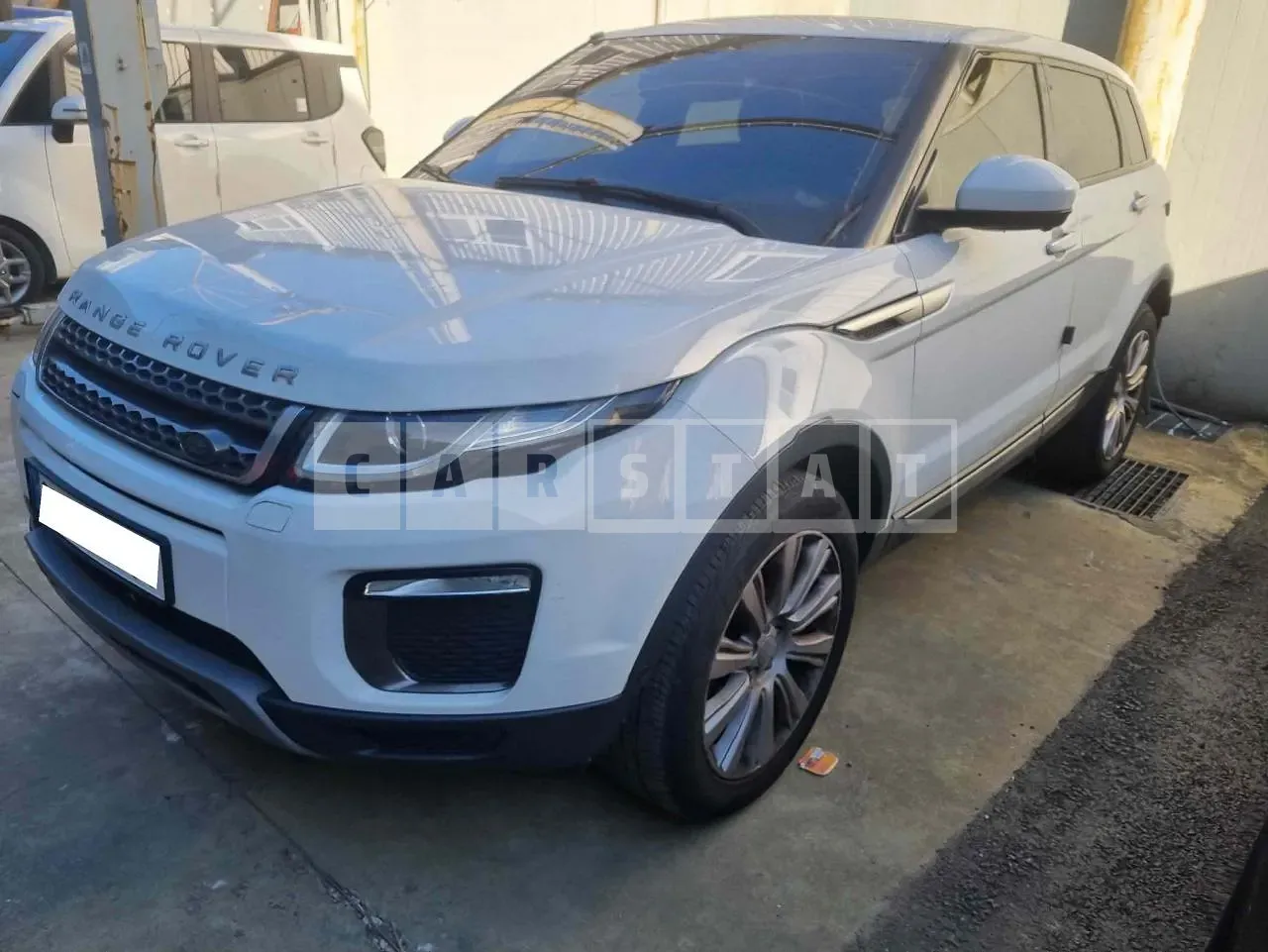 Photo 2 of 11: 2017 Land Rover Range Rover Evoque 2.0d, VIN SALVA2BN2HH233777 — Korean insurance auction