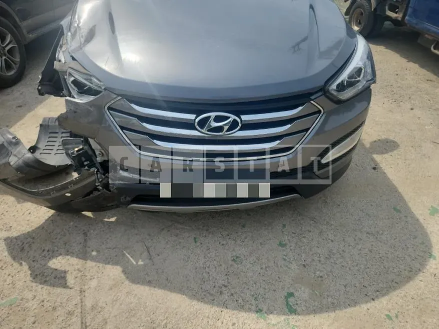 Photo 2 of 22: 2015 Hyundai Santa Fe 2.0 (4WD) — Korean insurance auction