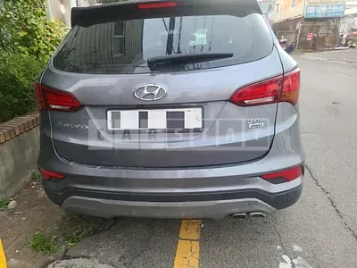 Photo 1 of 12: 2017 Hyundai Santa Fe 2.0 (4WD) — Korean insurance auction