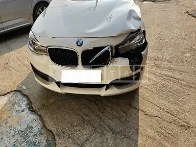 Photo 1 of 44: 2016 BMW 320d, VIN WBA8Y7109GGJ86574 — Korean insurance auction