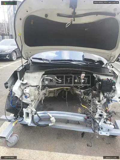 Photo 1 of 20: 2017 Hyundai Tucson, VIN KMHJ3812GJU591112 — Korean insurance auction