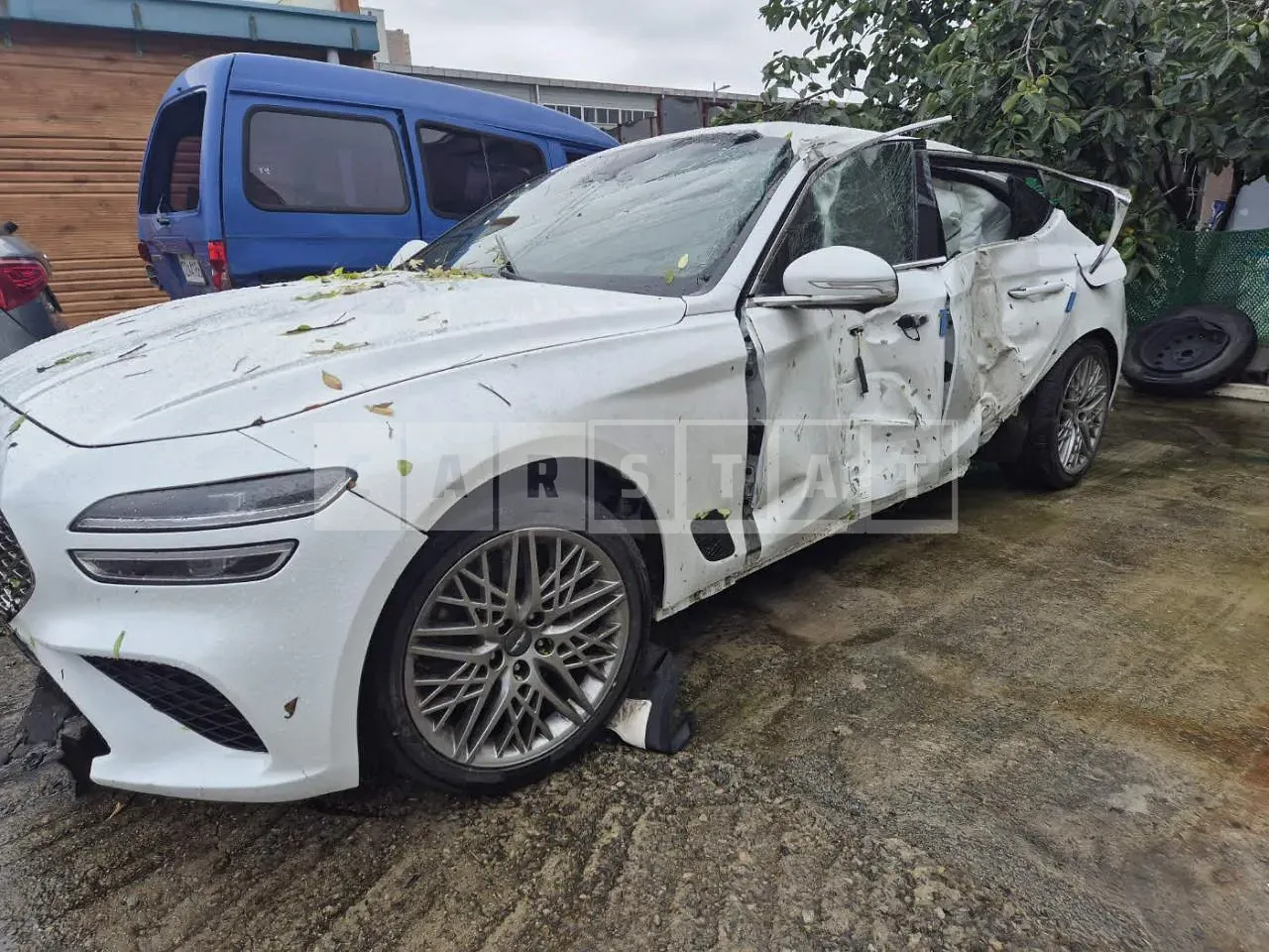 Photo 2 of 17: 2021 Genesis G70, VIN KMTG341ADMU089387 — Korean insurance auction