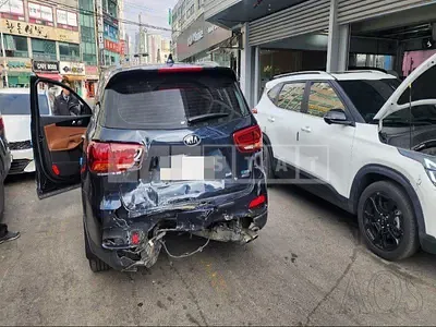 Photo 1 of 9: 2019 Kia Sorento 4WD, VIN KNAPK81ADLA615088 — Korean insurance auction