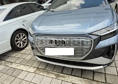 Photo 1 of 50: 2022 Audi Q4 e-tron 40 — Korean insurance auction