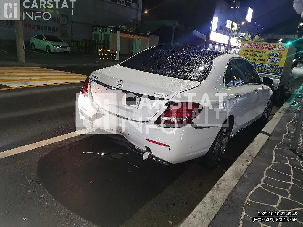 Photo 2 of 13: 2016 Mercedes-Benz E300 4Matic — Korean insurance auction
