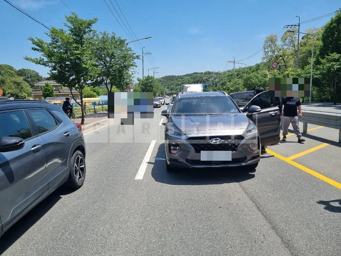 Photo 2 of 9: 2018 Hyundai Santa Fe TM — Korean insurance auction
