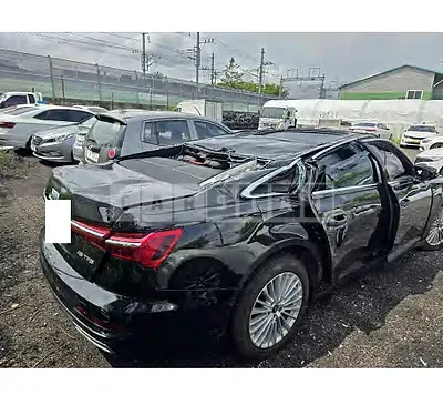 Photo 1 of 14: 2021 Audi A6 45 Tfs I — Korean insurance auction