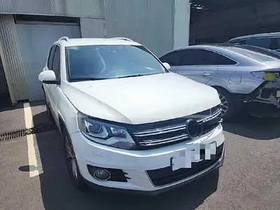 Photo 1 of 17: 2015 Volkswagen Tiguan 2.0 TDI Blue Motion — Korean insurance auction