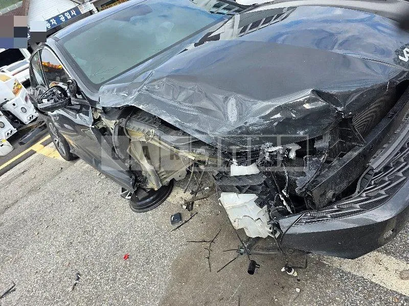 Photo 2 of 29: 2023 Kia K5 LPG, VIN KNAG741BBPA244529 — Korean insurance auction