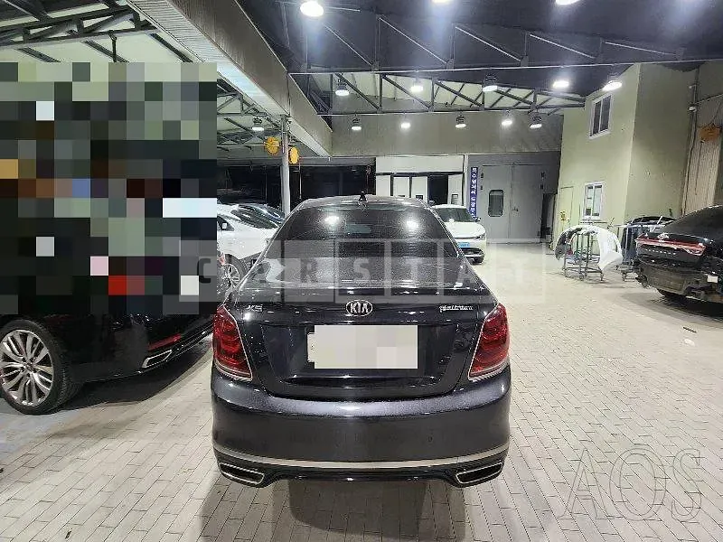 Photo 2 of 16: 2018 Kia K9 3.8, VIN KNAS3418DKS012039 — Korean insurance auction