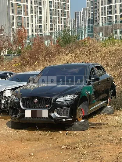 Photo 1 of 12: 2017 Jaguar F-Pace 30d — Korean insurance auction