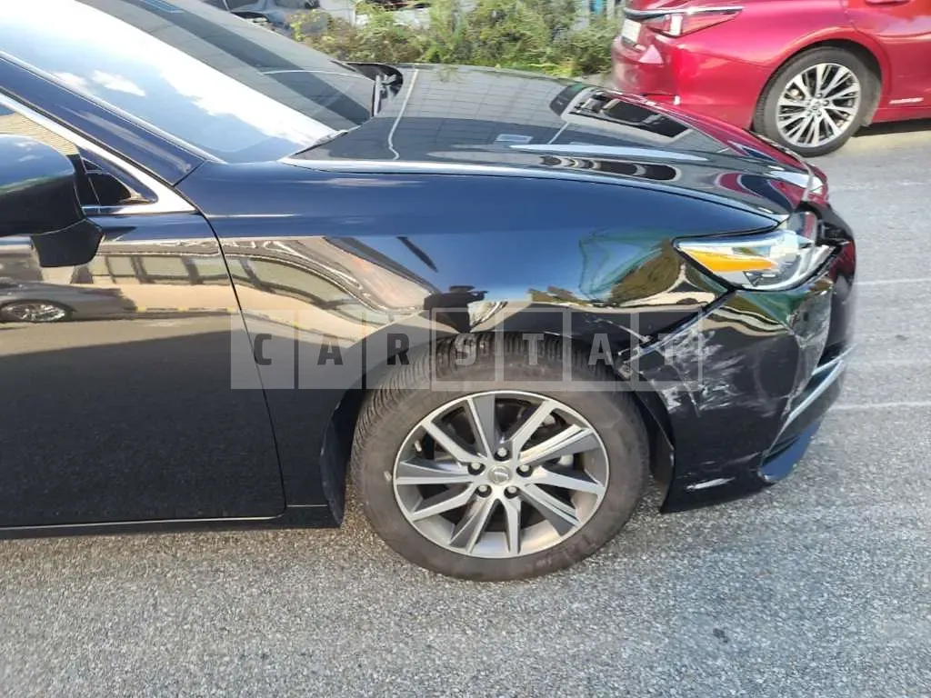 Photo 2 of 32: 2017 Lexus ES300h — Korean insurance auction