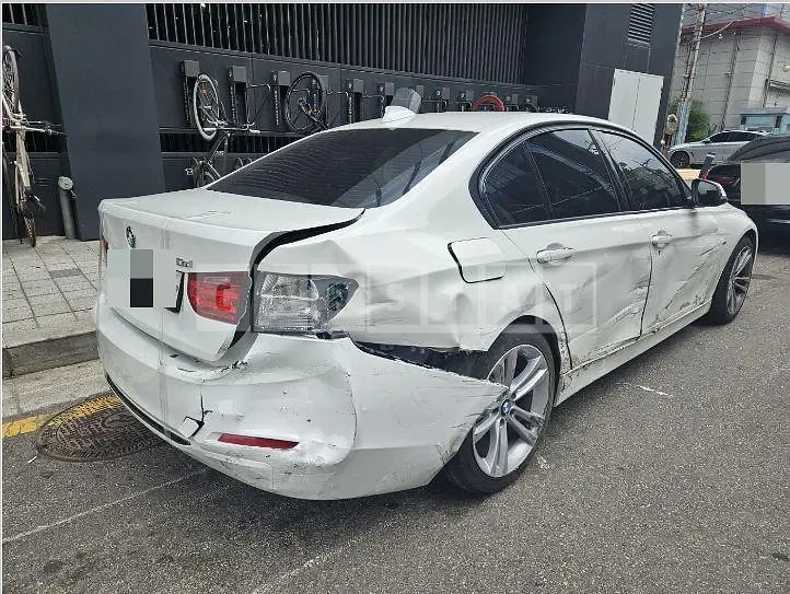Photo 2 of 8: 2015 BMW 320d — Korean insurance auction
