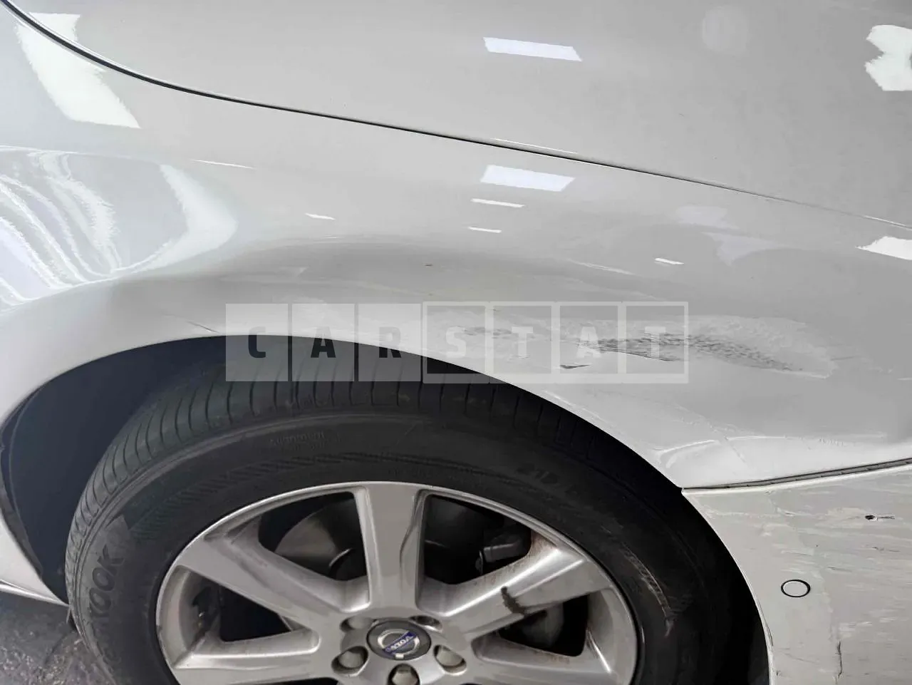 Photo 2 of 5: 2016 Volvo V60D3, VIN YV1FW79B0G1301753 — Korean insurance auction
