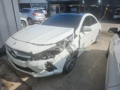 2016 Mercedes-Benz /CLA200d