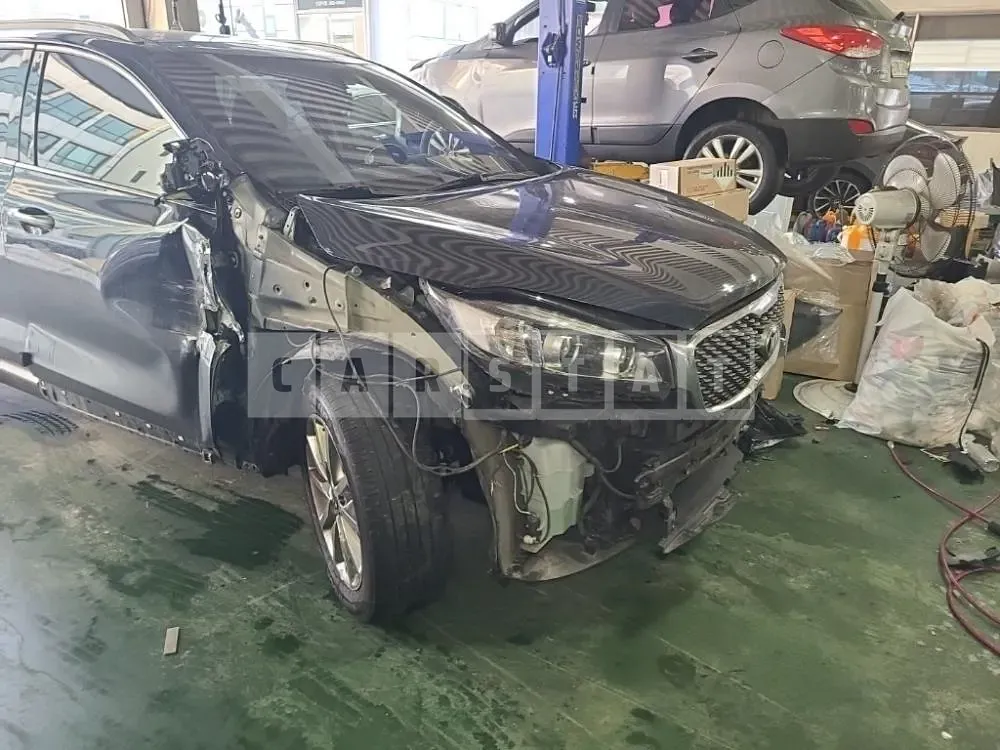Photo 2 of 27: 2017 Kia Sorento /Sorrento, VIN KNAPH81ABHA315608 — Korean insurance auction