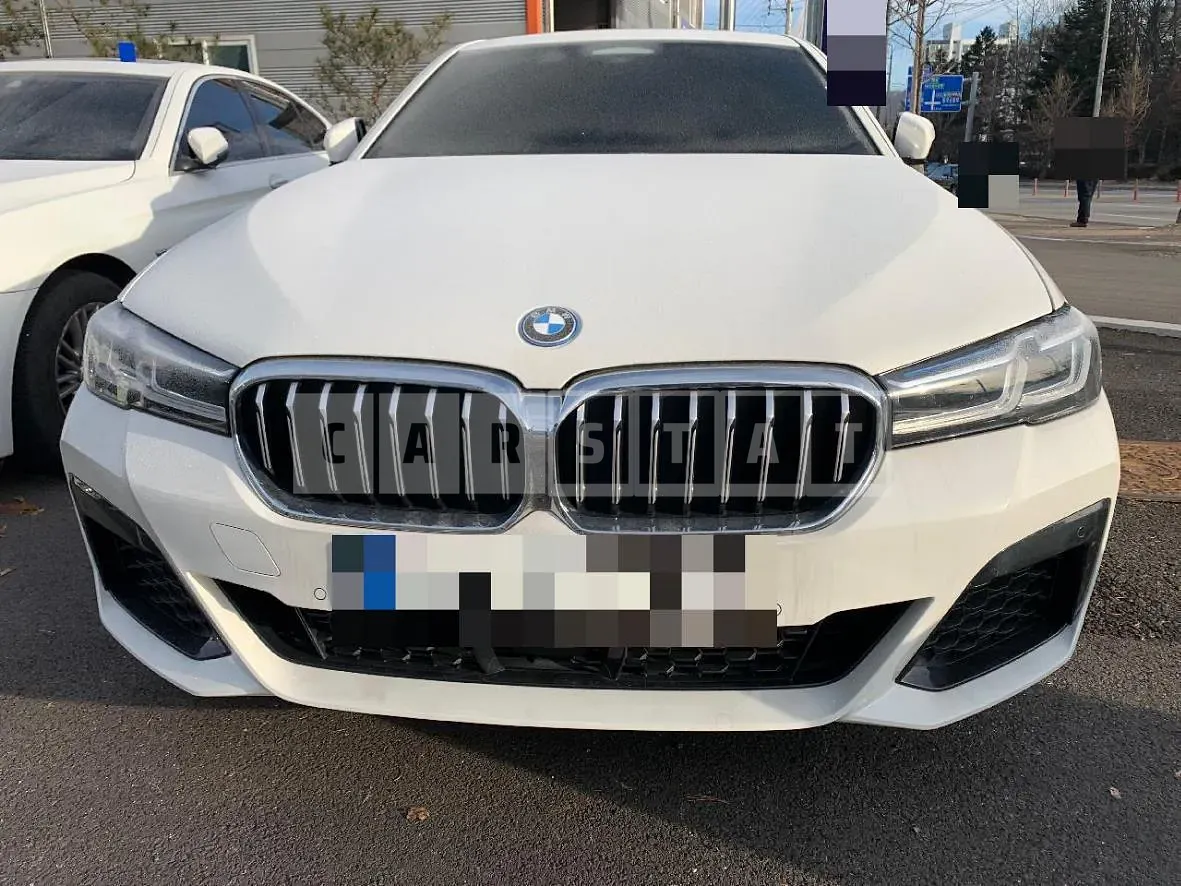 Photo 2 of 5: 2022 BMW (parts) 530e Light, Wheel — Korean insurance auction