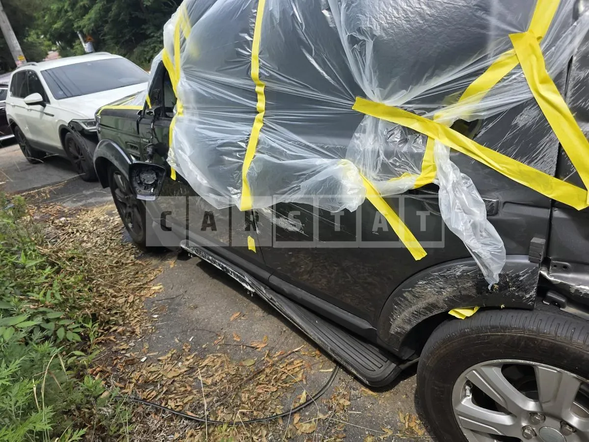 Photo 2 of 7: 2015 Land Rover Discovery 4 3.0d — Korean insurance auction