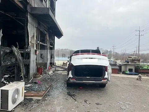 Photo 2 of 5: 2024 Kia Carnival Hybrid — Korean insurance auction