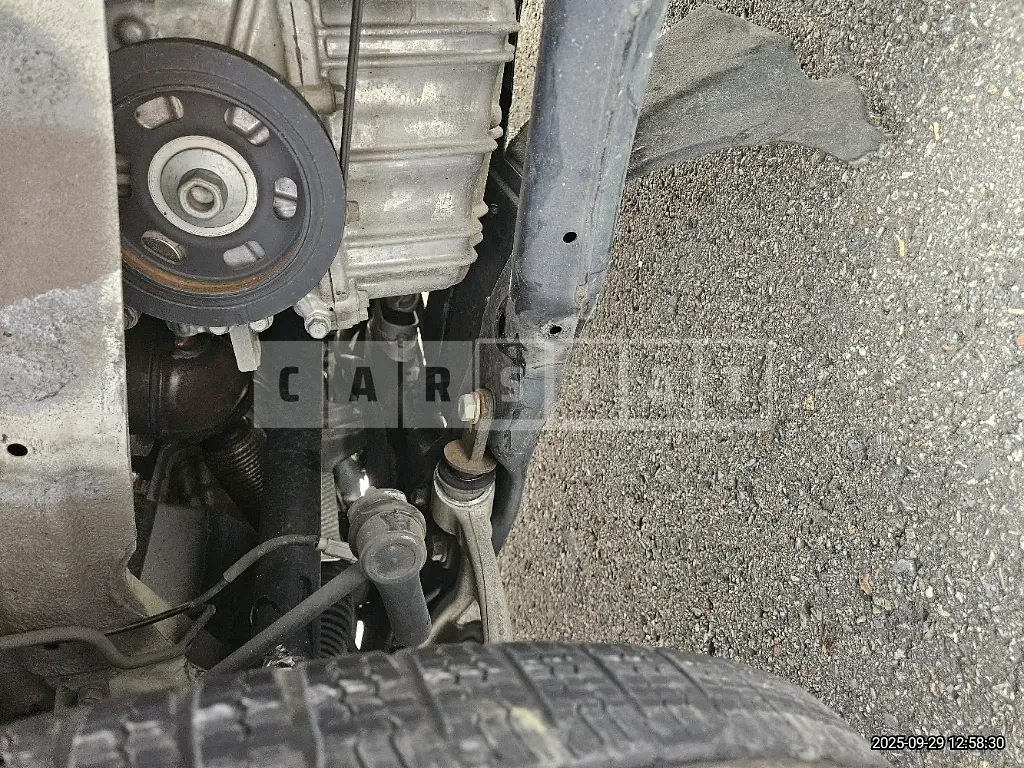 Photo 2 of 19: 2021 Kia K5 2.0 — Korean insurance auction