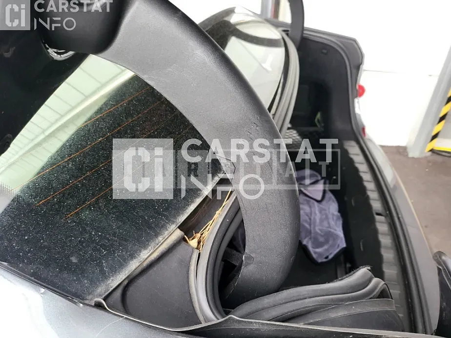 Photo 2 of 26: 2020 BMW 320i, VIN WBA5X5101MFK21653 — Korean insurance auction