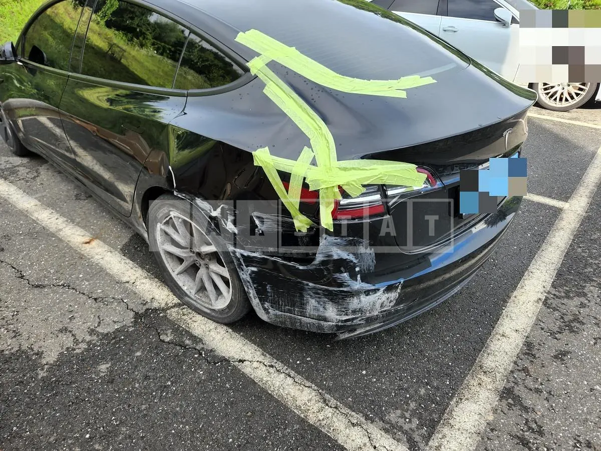 Photo 2 of 5: 2021 Tesla Model 3 Long Range, VIN 5YJ3E1EBXMF947150 — Korean insurance auction