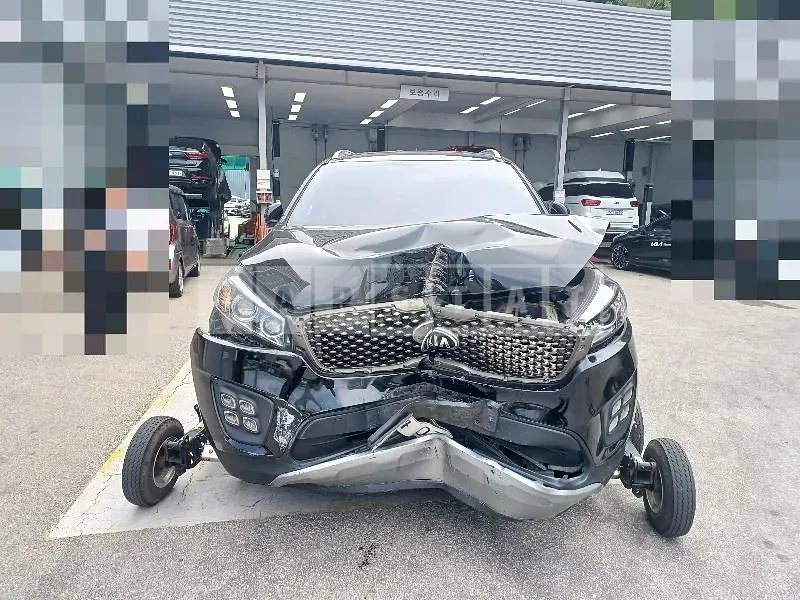 Photo 2 of 42: 2016 Kia Sorento 2.0 — Korean insurance auction