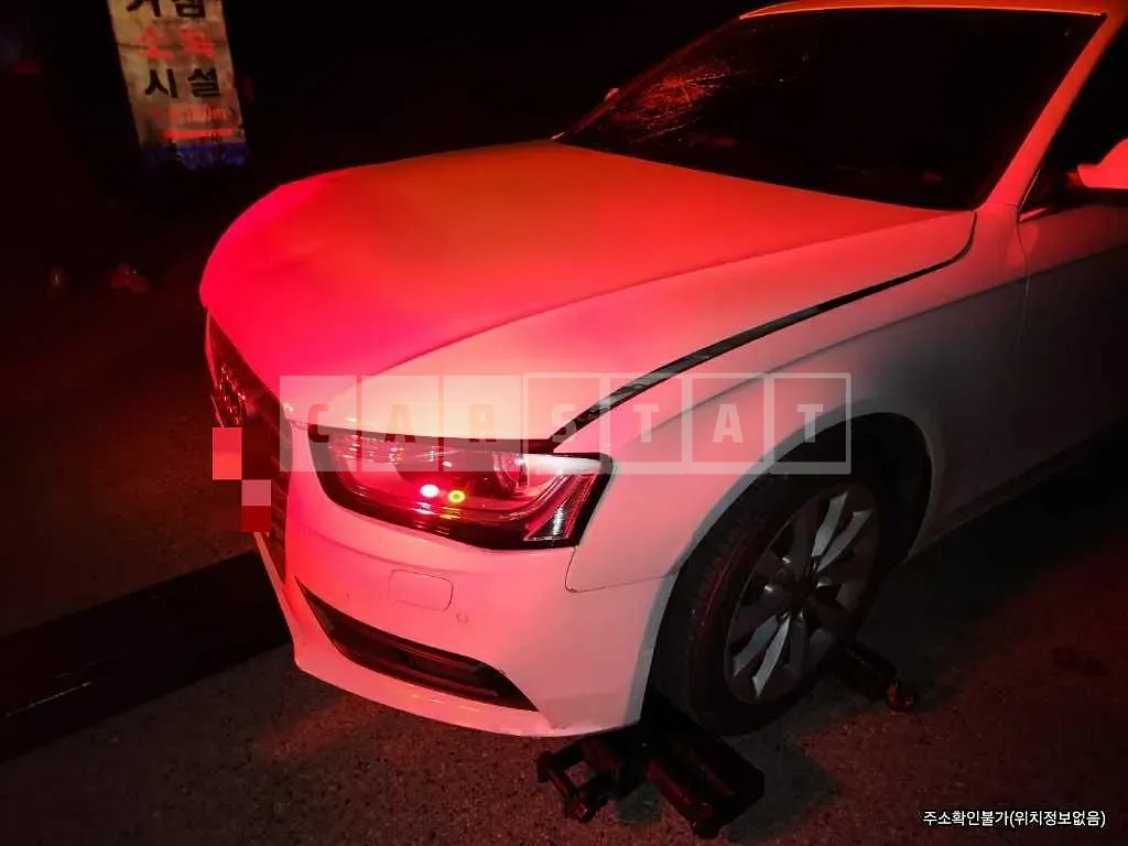 Photo 2 of 10: 2015 Audi A4 35 TDI quattro — Korean insurance auction