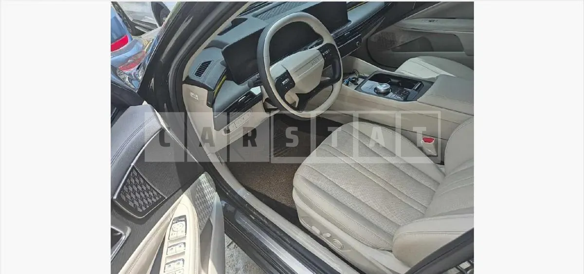 Photo 2 of 7: 2025 Kia K8 Hybrid — Korean insurance auction