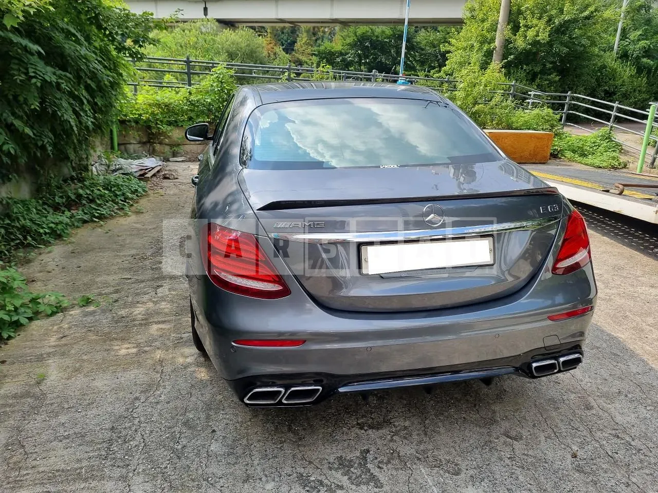 Photo 2 of 10: 2018 Mercedes-Benz E63 4Matic AMG, VIN WDDZF8JB3JA396513 — Korean insurance auction