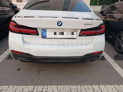 Photo 1 of 10: 2021 BMW 530i — Korean insurance auction