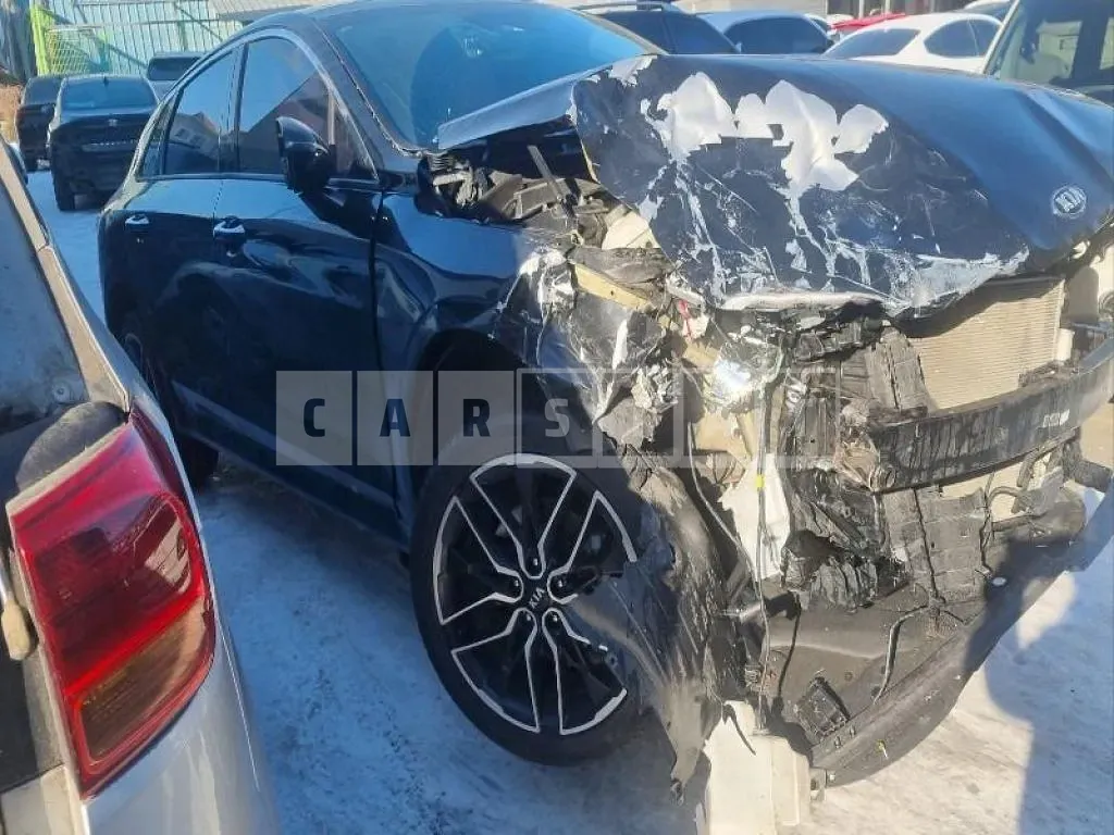 Photo 2 of 15: 2020 Kia K5 — Korean insurance auction