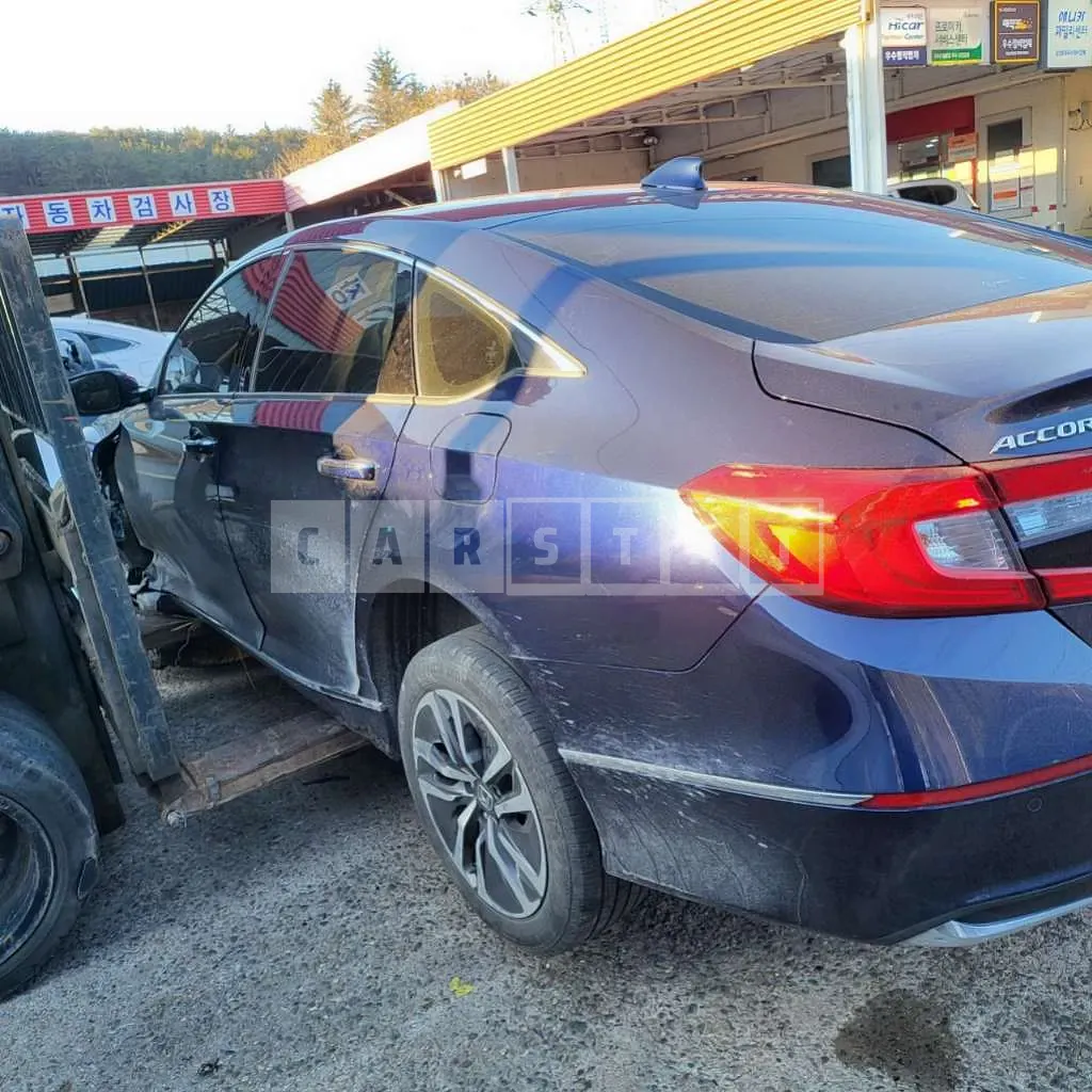 Photo 2 of 10: 2019 Honda Accord Hybrid, VIN 1HGCV3690KA510485 — Korean insurance auction