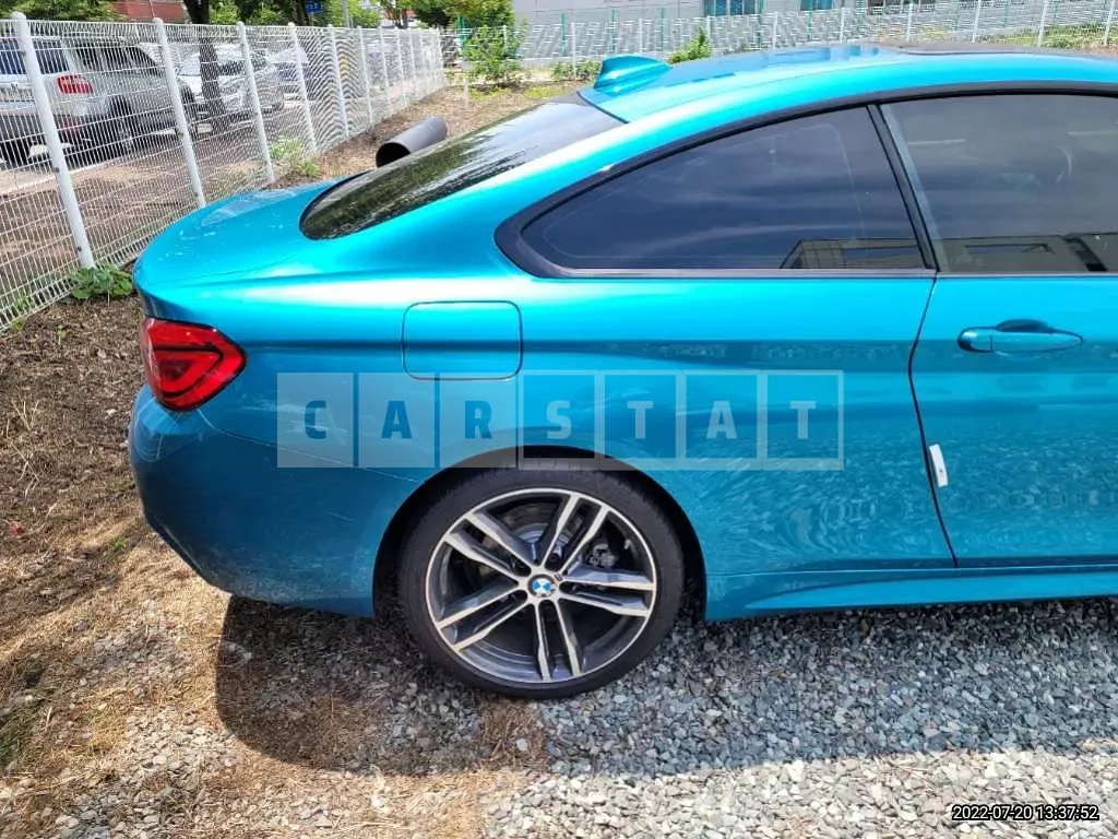 Photo 2 of 18: 2018 BMW 420i Coupe, VIN WBA4S3103JAA94415 — Korean insurance auction