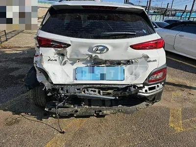 Photo 1 of 17: 2020 Hyundai Kona Electric, VIN KMHK381GFLU088132 — Korean insurance auction