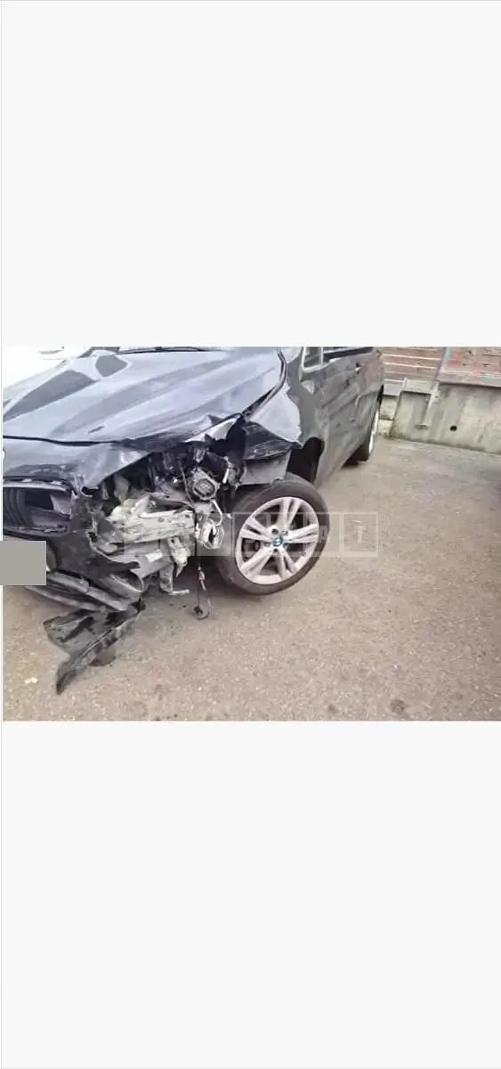 Photo 2 of 31: 2017 BMW Active Tourer — Korean insurance auction