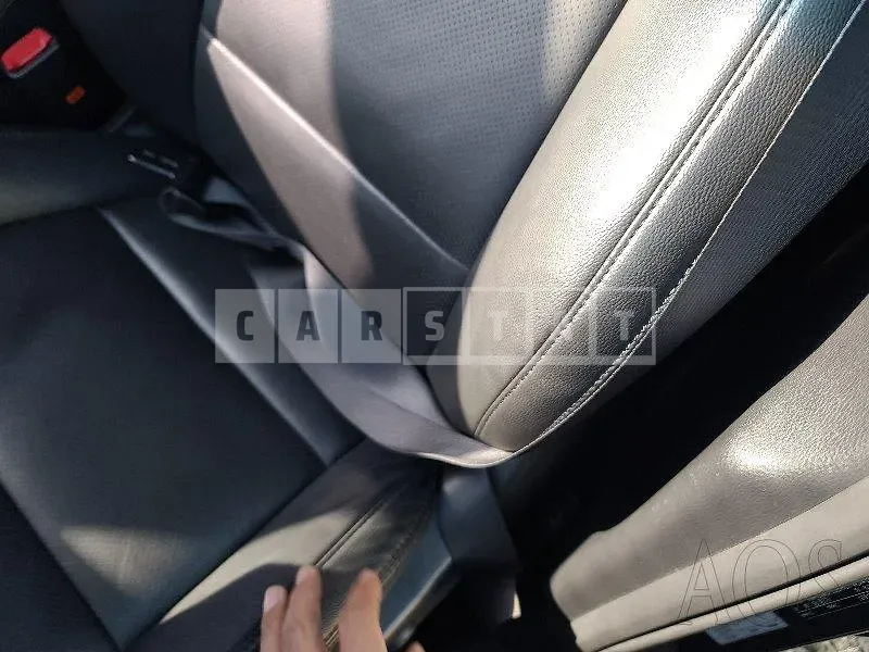 Photo 2 of 28: 2017 Hyundai Santa Fe, VIN KMHSW81UBHU741488 — Korean insurance auction