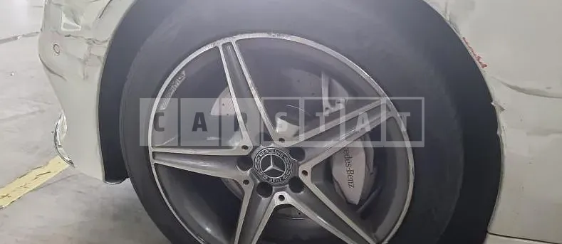Photo 2 of 13: 2017 Mercedes-Benz C250d — Korean insurance auction