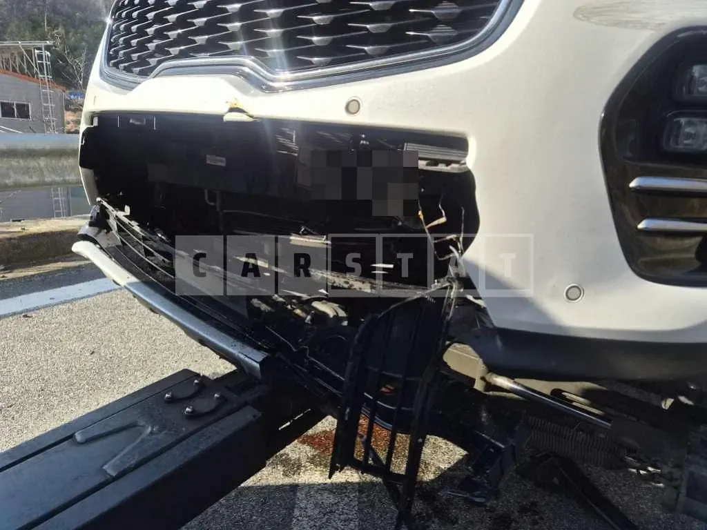 Photo 2 of 11: 2017 Kia Sportage — Korean insurance auction