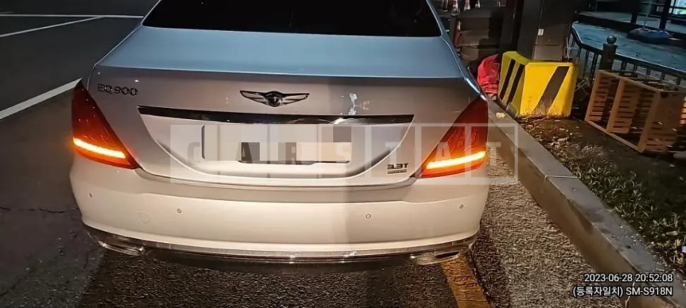 Photo 2 of 7: 2016 Genesis EQ900 3.3 — Korean insurance auction