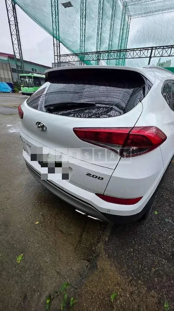 Photo 2 of 18: 2018 Hyundai Tucson TL — Korean insurance auction