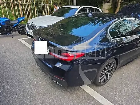 Photo 2 of 16: 2023 BMW 530i — Korean insurance auction
