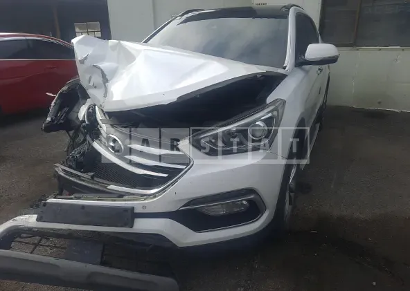 Photo 2 of 11: 2018 Hyundai Santa Fe — Korean insurance auction