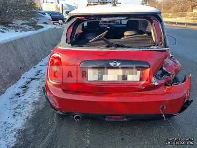 Photo 1 of 30: 2016 MINI Cooper, VIN WMWXP5106G3A98580 — Korean insurance auction