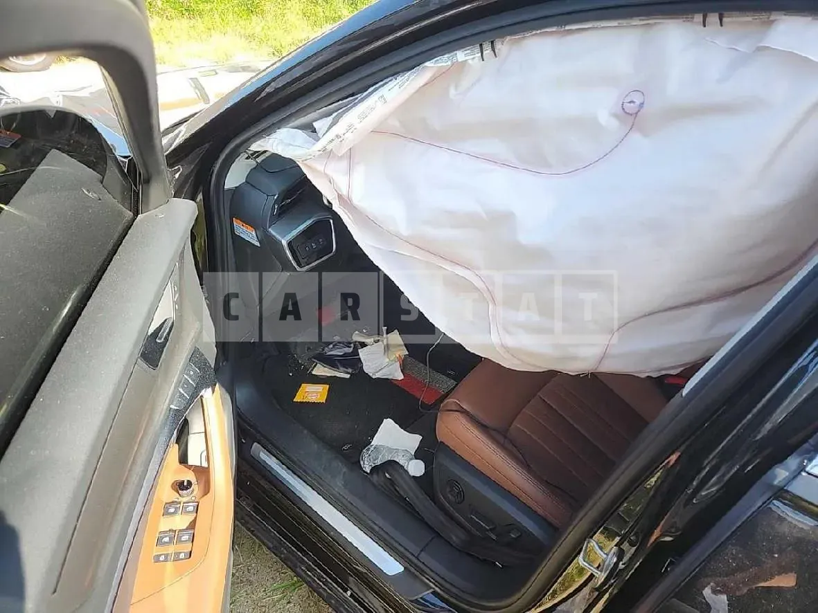 Photo 2 of 17: 2021 Audi A6 45 TFSI — Korean insurance auction