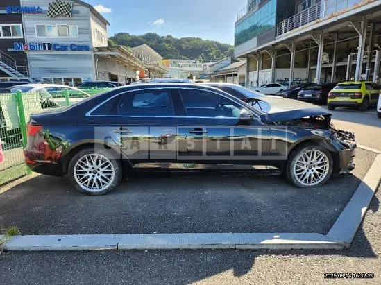 Photo 2 of 27: 2018 Audi A4 35 TDI quattro, VIN WAUZZZF4XJA180561 — Korean insurance auction
