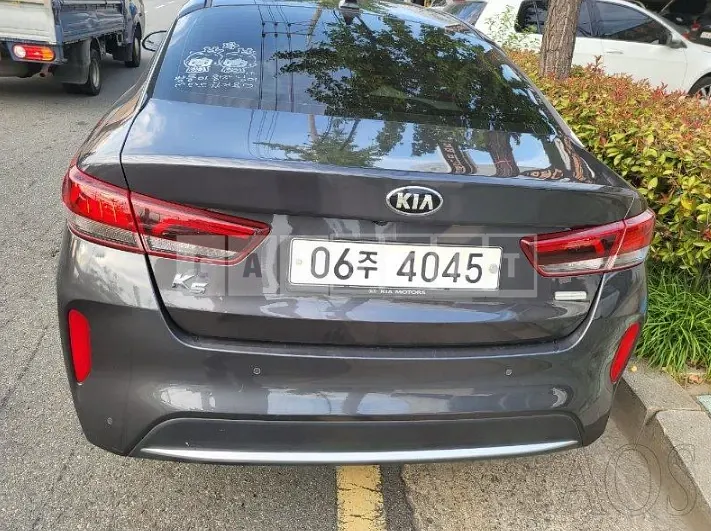 Photo 2 of 22: 2019 Kia K5, VIN KNAGT41EBKA032778 — Korean insurance auction