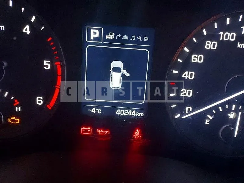Photo 2 of 16: 2018 Hyundai Tucson, VIN KMHJ5815GJU769319 — Korean insurance auction