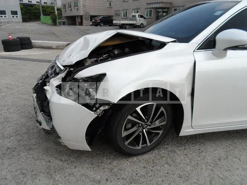 Photo 2 of 10: 2020 Lexus CT200h, VIN JTHKD5BH9L2360212 — Korean insurance auction